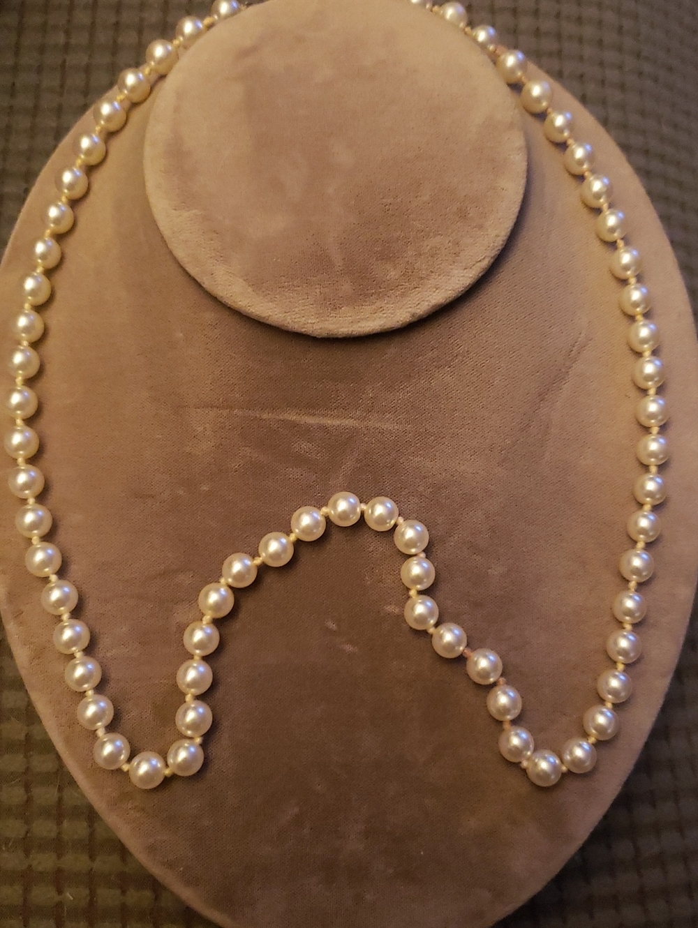 24" Hand Knotted Faux Pearl Necklace. Good Condition.